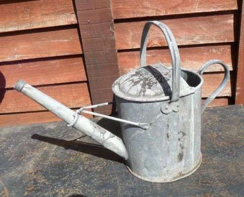 OLD GALVANIZED 1 GALLON  WATERING CAN  - NO LEAKS