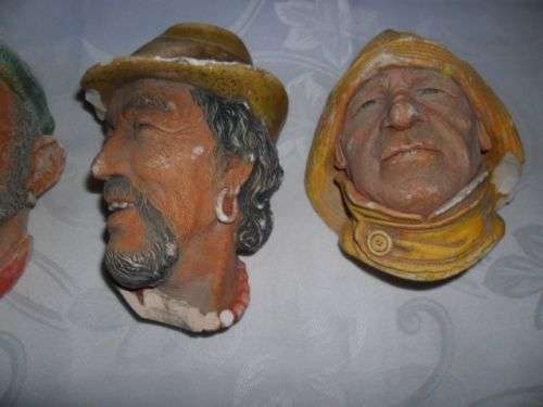 VINTAGE  SET OF 1960'S BOSSONS ENGLAND CHALKWARE WALL HANGINGS -R200 THE LOT