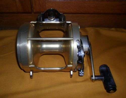 VINTAGE FIN-NOR MASSIVE GAME TROLLING  REEL PLUS BAG -12\0 TRIGEAR