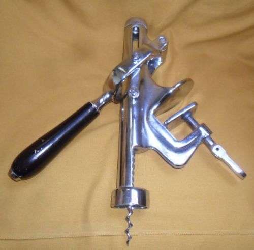 HIGH QUALITY HEAVY DUTY  WINE BOTTLE OPENER -CLAMPS TO TABLE