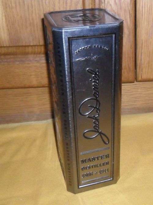 JACK DANIELS SINGLE TIN  -MASTER DISTILLER JASPER NEWTON 1866-1911