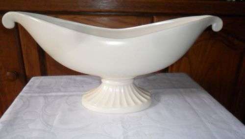 STUNNING LARGE BOAT SHAPED BESWICK MATT WHITE VASE \ BOWL \ PLANTER 43CM X18CM