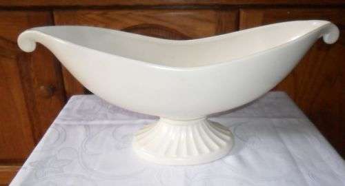 STUNNING LARGE BOAT SHAPED BESWICK MATT WHITE VASE \ BOWL \ PLANTER 43CM X18CM