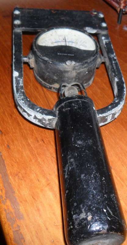 VINTAGE ELECTRICAL TEST  METER