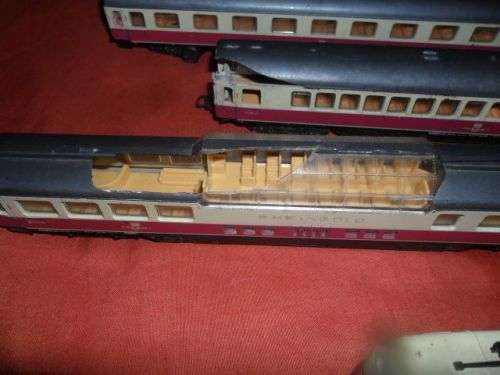 RHEINGOLD TRAIN SET OF 3 COACHES AND 1 ELECTRIC LOCO