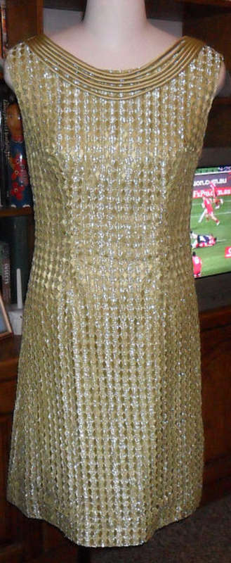STUNNING VINTAGE LIME GREEN EVENING DRESS