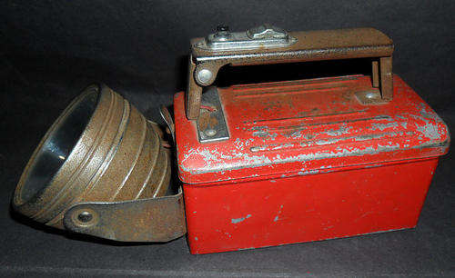 VINTAGE FLASH LIGHT TORCH - MADE IN HONG KONG -BRITISH EMPIRE