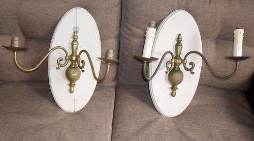 A PAIR OF BRASS WALL LIGHTS