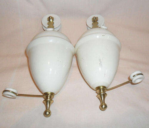 SET OF CREAM PORCELAIN VINTAGE COUNTER LIGHT WEIGHTS