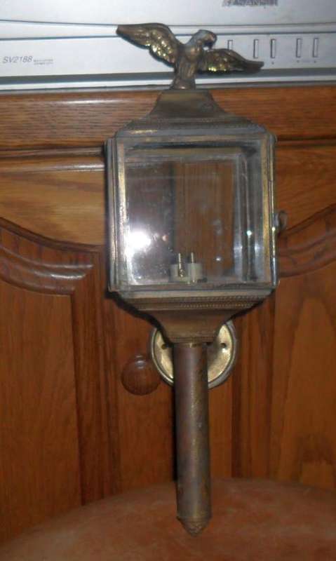 BRASS WALL LAMP