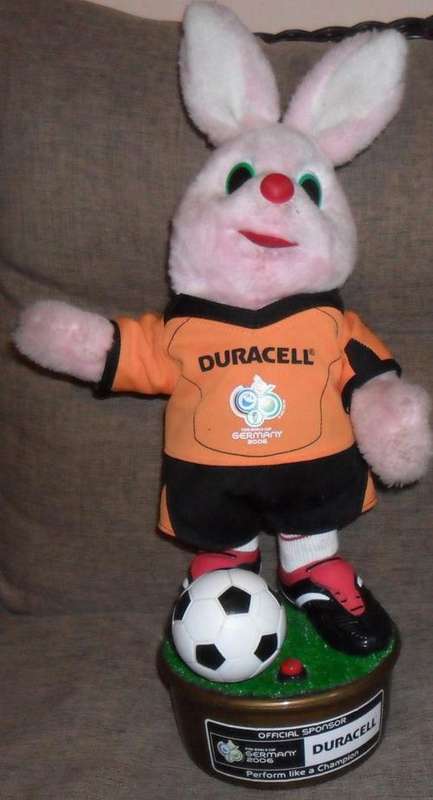 DURACELL 2006 GERMANY FIFA WORLD CUP BUNNY - WORKING CONDITION