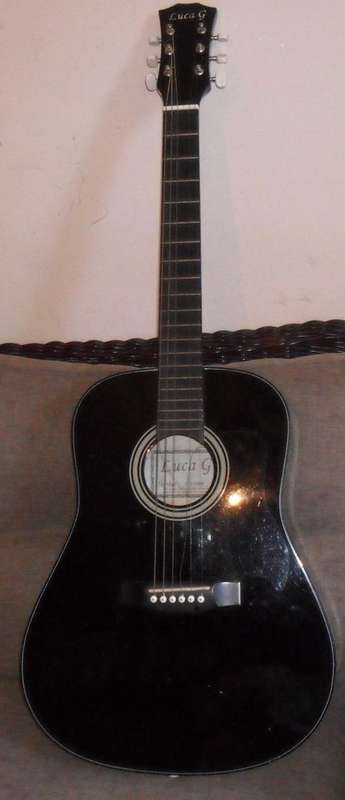 BLACK LUCA G GUITAR