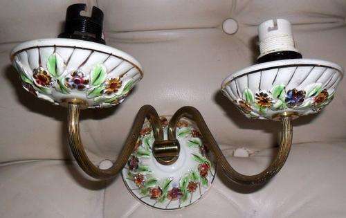 BRASS AND PORCELAIN WALL LIGHT