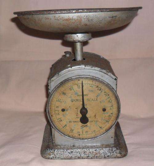 VINTAGE FAMILY SCALE-  HUGHES -  20LBS