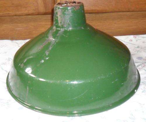 1 X GREEN ENAMEL SHADE -30CM DIAMETER
