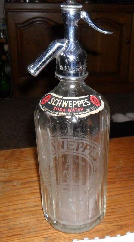 VINTAGE SCHWEPPES SODA WATER SIPHON