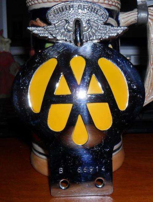 SOUTH AFRICAN AA METAL BADGE  -B 66914