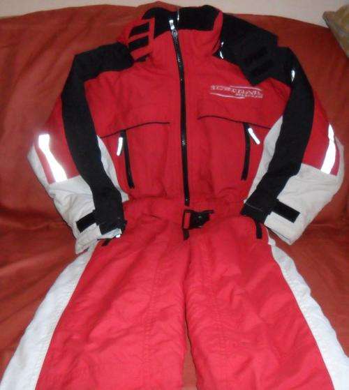 BOYS HOODED FULLY PADDED SNOW \SKI SUIT IN EXCELLENT CONDITION ICETRAIL   AGE 8