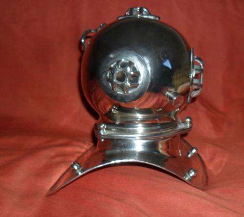 CHROME DIVERS HELMET -PERFECT FOR NAUTICAL  ROOM