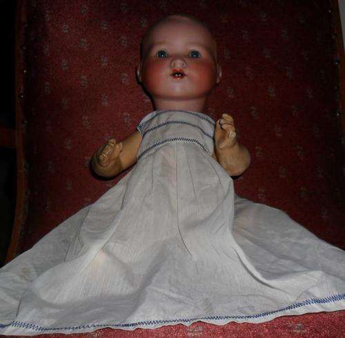 VINTAGE GERMAN DOLL IN NEED OF SOME REPAIR- AM GERMANY
