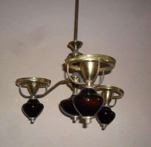 ATTRACTIVE 3 ARM CHANDELIER IN WORKING CONDITION