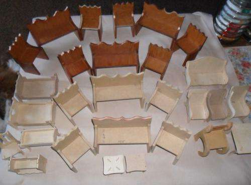 A VARIETY OF DOLLS HOUSE WOODEN FURNITURE
