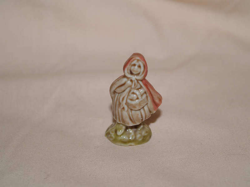LITTLE RED RIDING HOOD - WADE