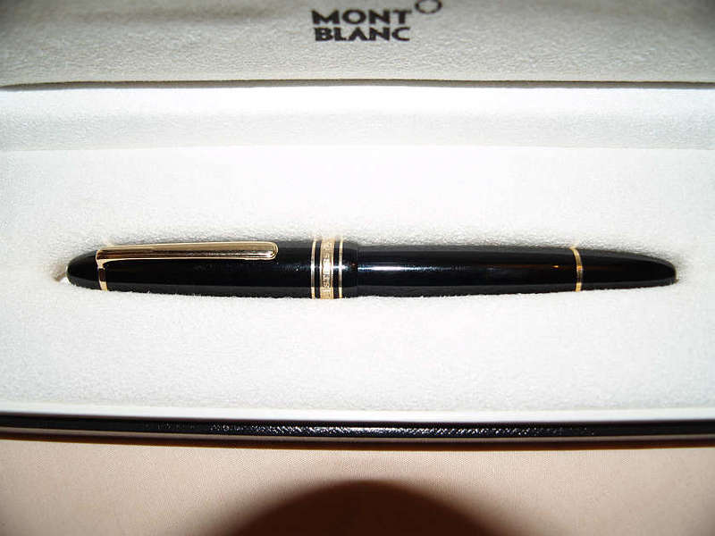 VINTAGE MONT BLANC 146 FOUNTAIN PEN -AUTHENTIC