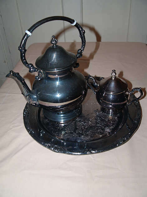 LOVELY 3 PIECE SILVER PLATED TEA SET