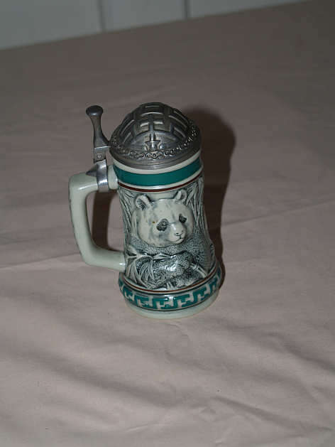 GIANT PANDA -ENDANGERED SPECIES SERIES MINI STEIN