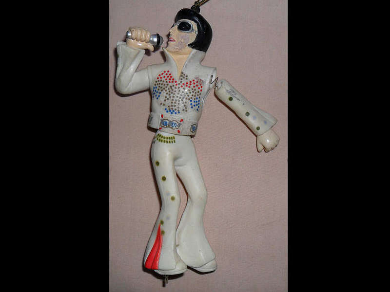 ELVIS PRESLEY OFFICIAL EPE 2001  FIGURINE