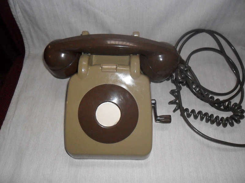 OLD TWO TONE CRANK HANDLE TELEPHONE