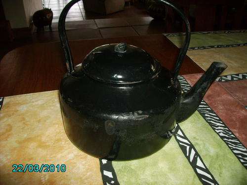 Old Big Pot, not sure if it is enamel...