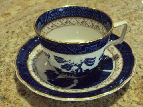 ROYAL DOULTON BOOTHS REAL OLD WILLOW TEA DUO