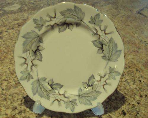 ROYAL ALBERT SILVER MAPLE CAKE PLATE