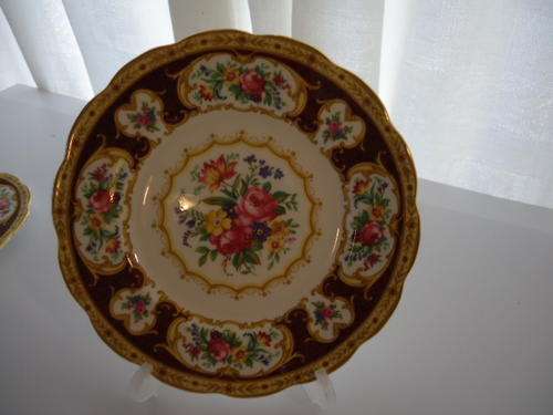 ROYAL ALBERT CAKE PLATE