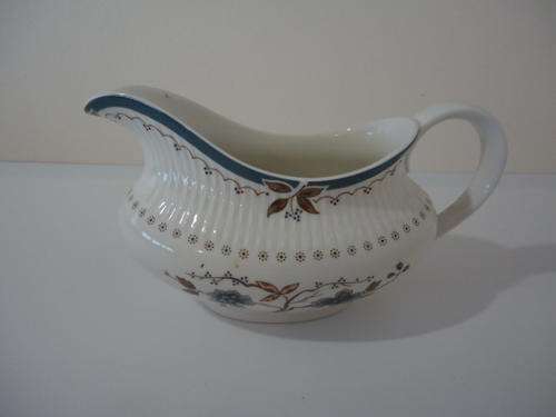 ROYAL DOULTON "OLD COLONY" GRAVY BOAT