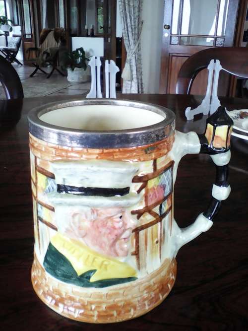 A DICKENS SERIES BEER TANKARD.