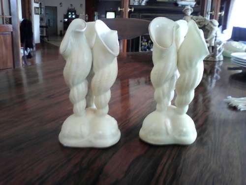 ROBINSON AND LEADBEATER BUD VASES