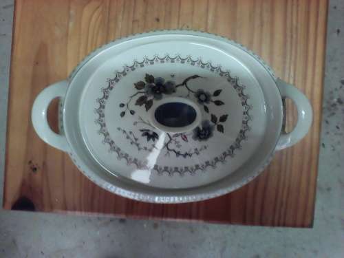 ROYAL DOULTON "OLD COLONY" VEGETABLE TUREEN
