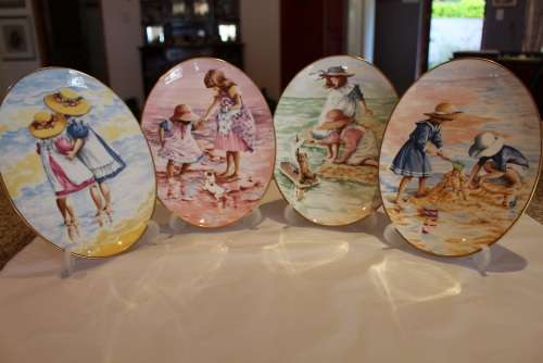ROYAL WORCESTER WALL PLAQUES