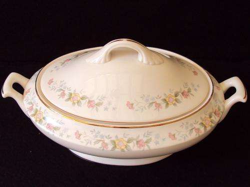 MAYFAIR BONE CHINA TUREEN