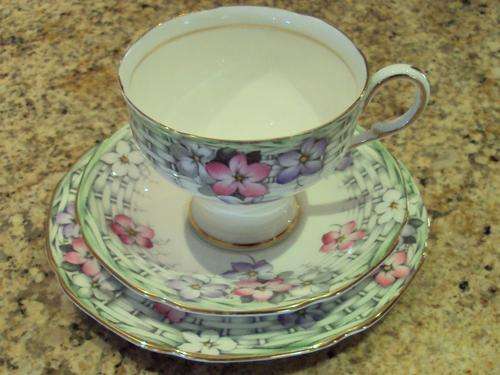 PARAGON 1930's TEA TRIO