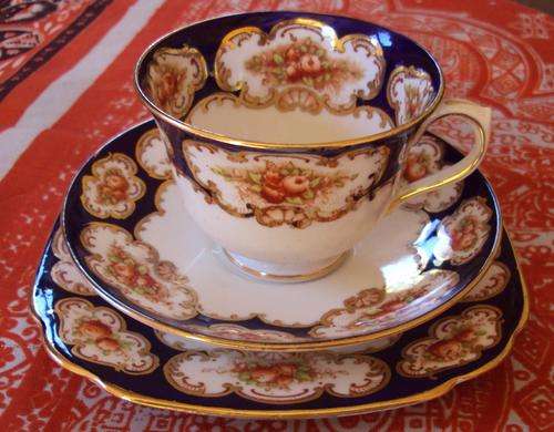 ROYAL ALBERT "BRISTOL" TEA TRIO