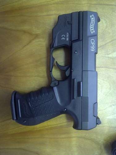 Pellet Gun with Laser - hardly ever used (Walther CP99)