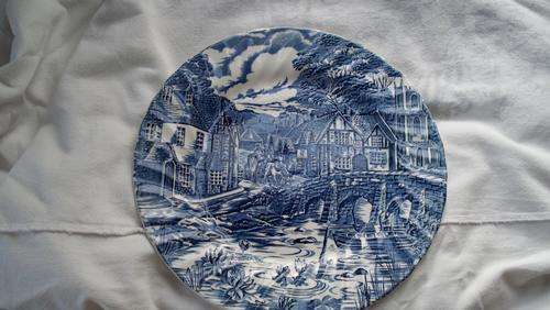 ALFRED MEAKIN ; THE POST HOUSE, SET OF 1 PLATE; 1 SMALL PLATE;1 PUDDING BOWL