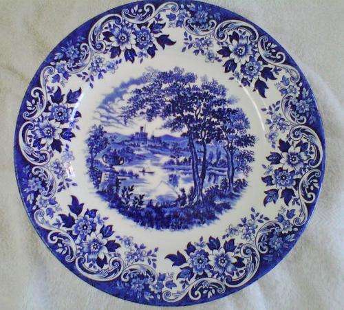 Ironstone Broadhurst dinner plate (Display plate)