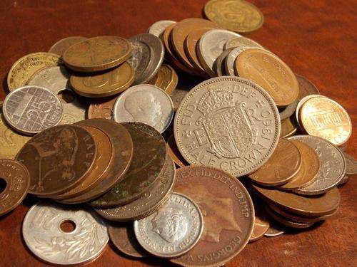 100 x Mixed World Coins