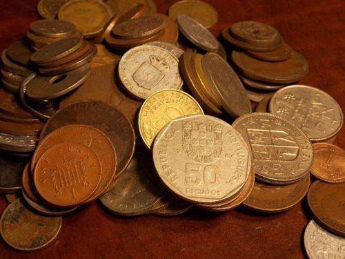 100 x World Mixed Coin Lot - Unsorted