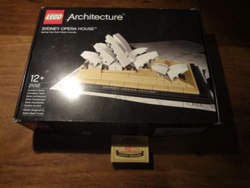 LEGO Architecture Sydney Opera House set no. 21012 (complete)